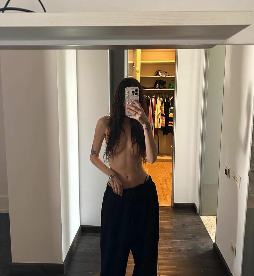 about model image 2