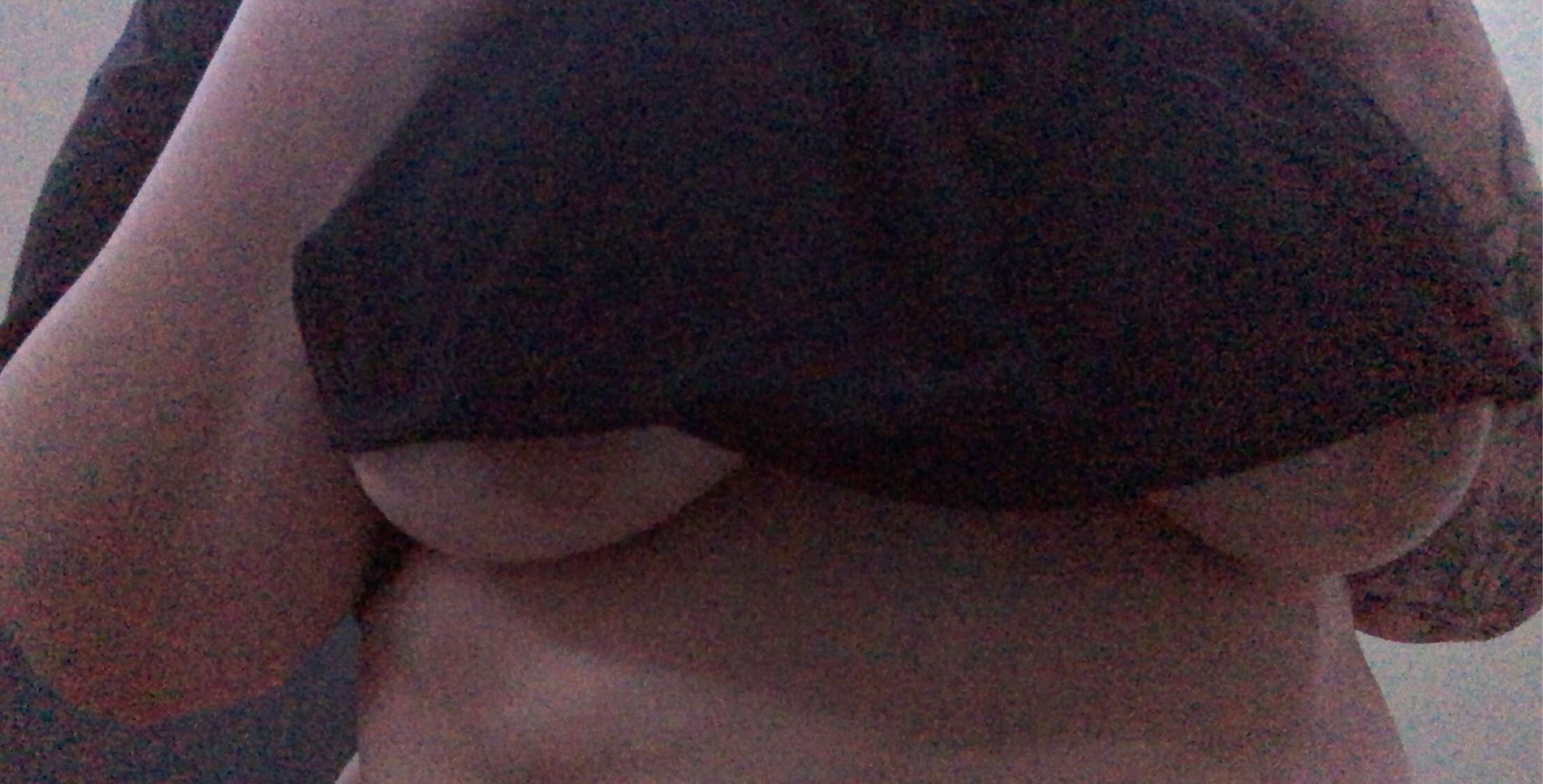 Scarlett M-photo