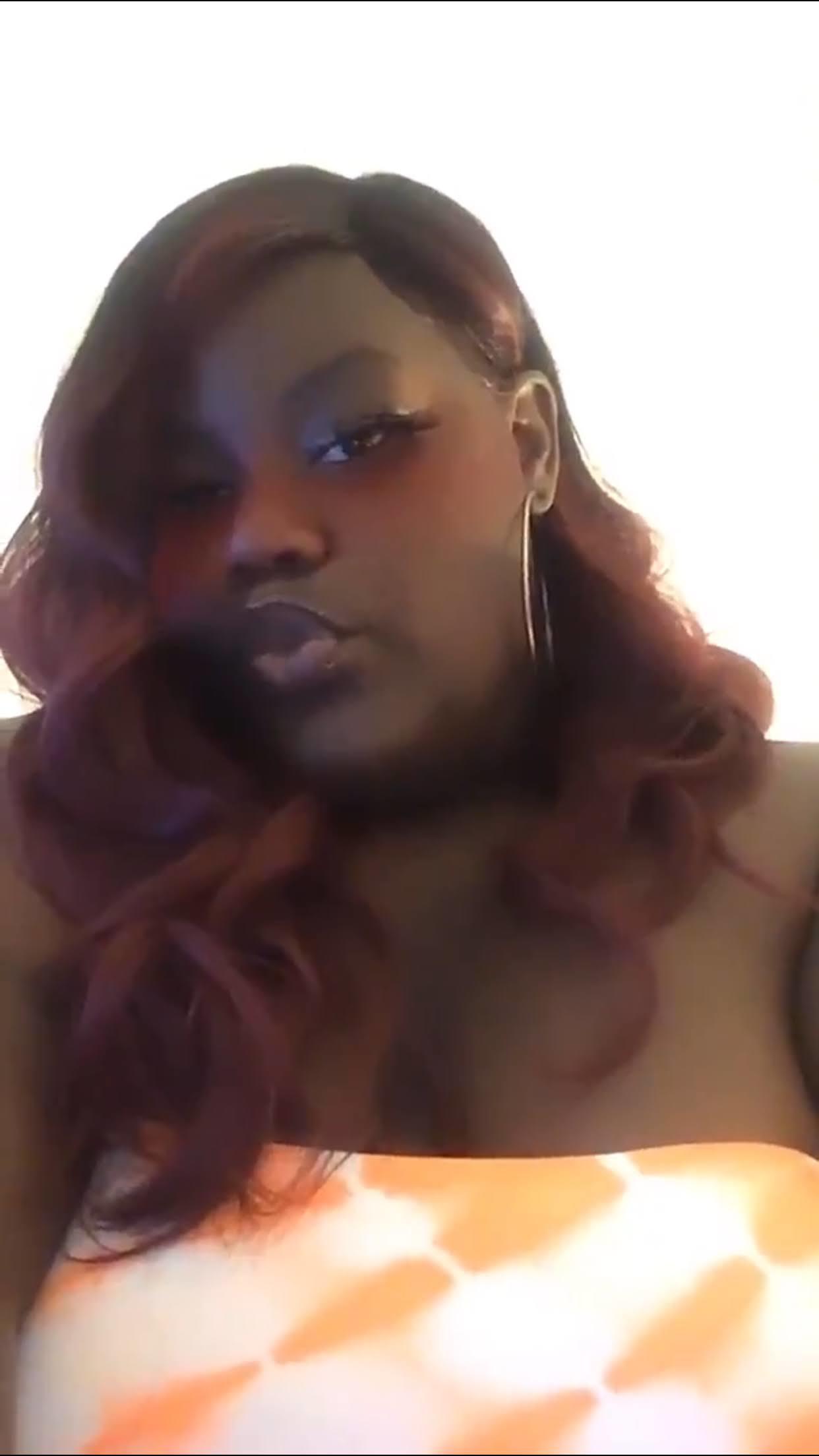 plus size brat-photo