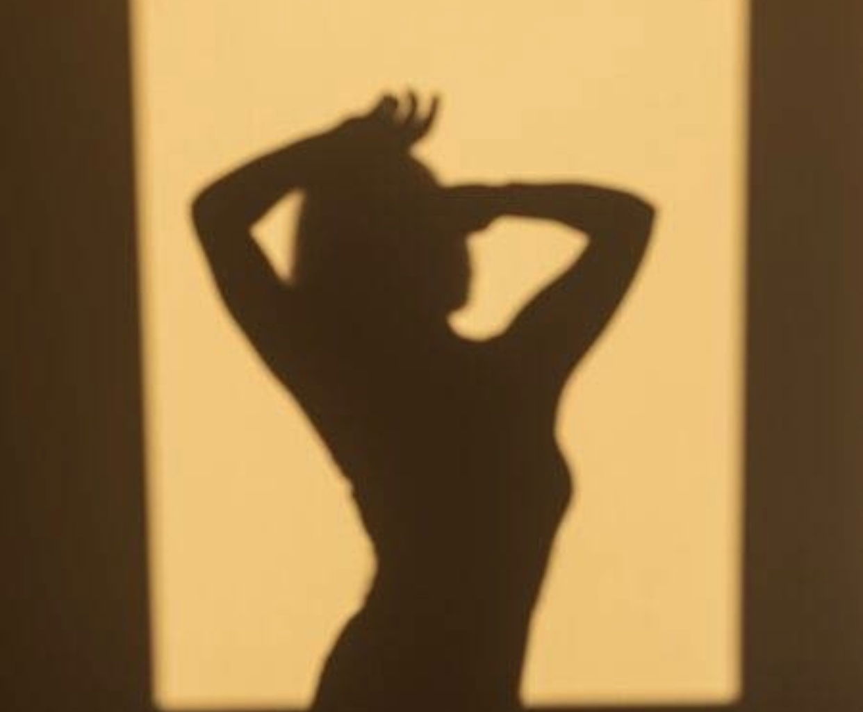 about model image about model image