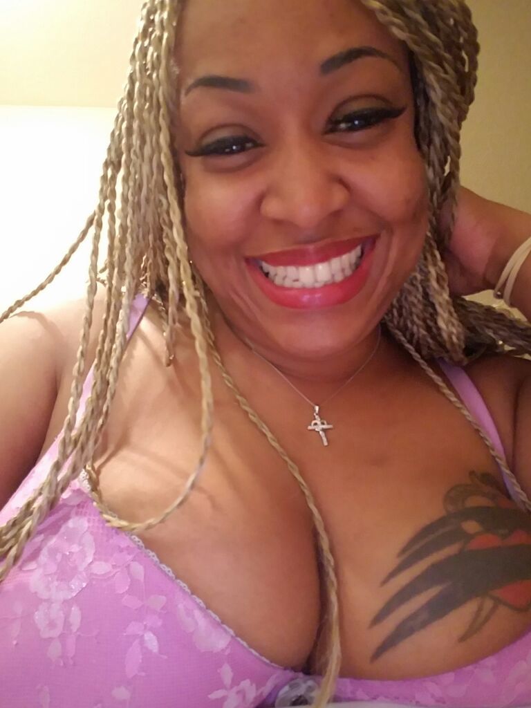 JuicyRedd15-photo