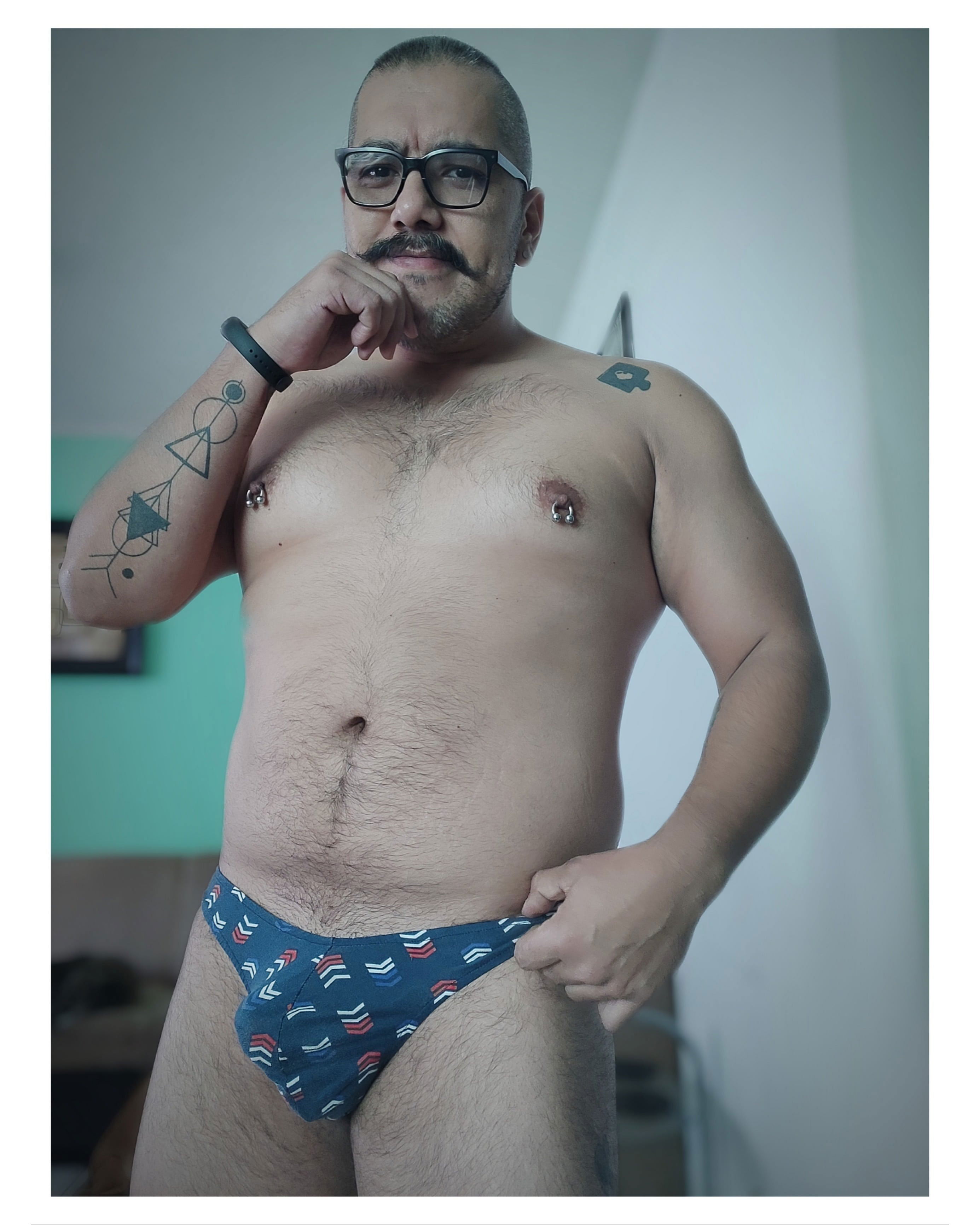 about model image about model image