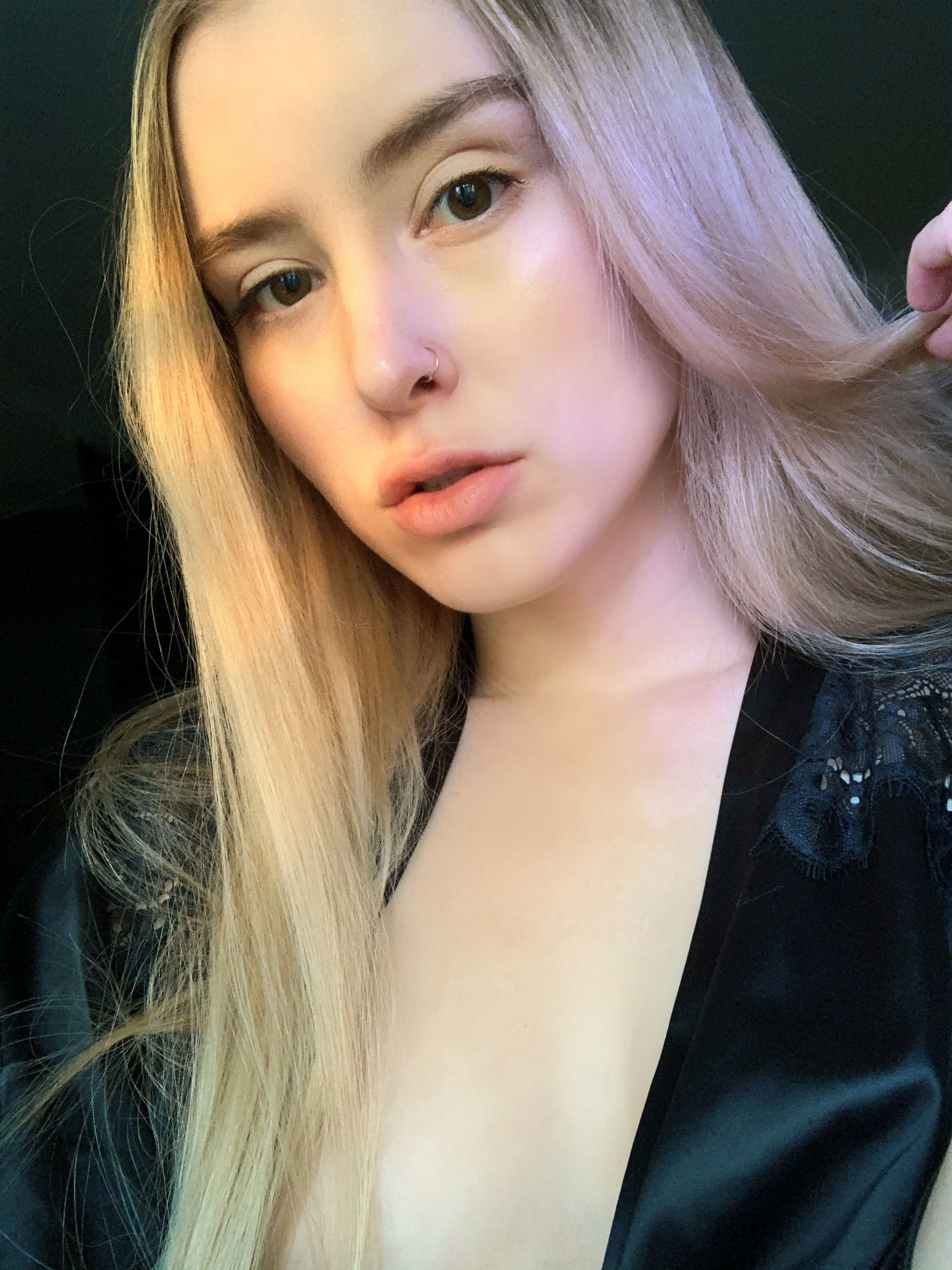 about model image about model image